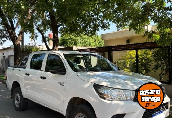 Camionetas - Toyota Hilux 2018 Diesel 220000Km - En Venta