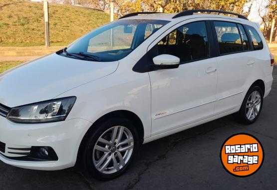 Autos - Volkswagen SURAN  HIGHLINE MSI 2018 Nafta 41200Km - En Venta