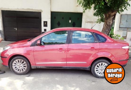 Autos - Fiat Grand Siena essence 2014 Nafta 67000Km - En Venta