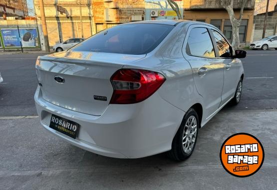 Autos - Ford Ka 2018 GNC 118000Km - En Venta