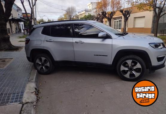 Camionetas - Otra marca 2018 jeep compas 2018 Nafta 81000Km - En Venta