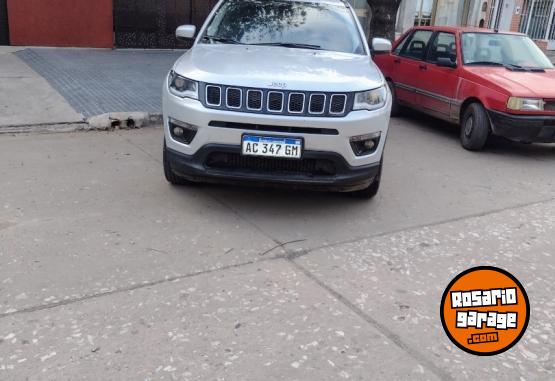 Camionetas - Otra marca 2018 jeep compas 2018 Nafta 81000Km - En Venta