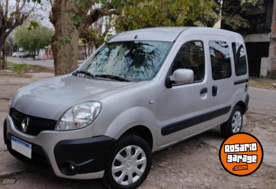 Utilitarios - Renault Kangoo 2017 GNC 160000Km - En Venta