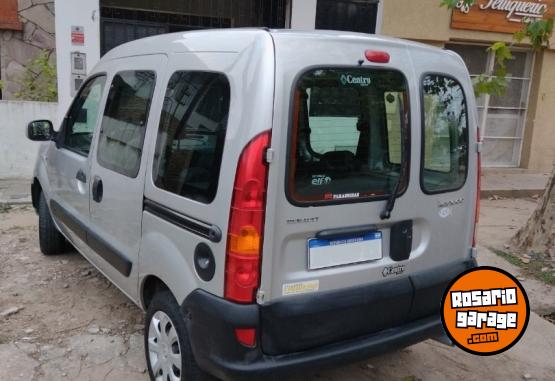 Utilitarios - Renault Kangoo 2017 GNC 160000Km - En Venta