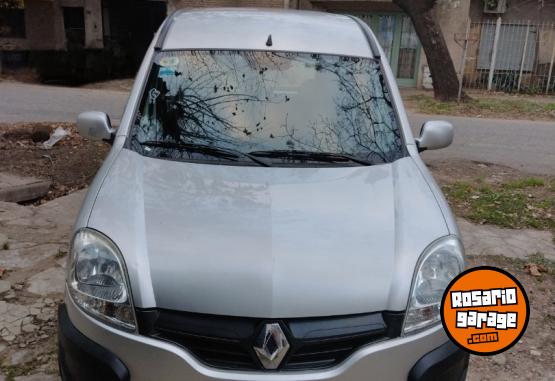 Utilitarios - Renault Kangoo 2017 GNC 160000Km - En Venta