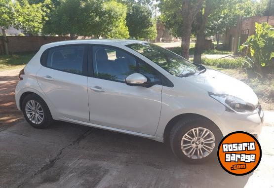 Autos - Peugeot 208 2020 GNC 63000Km - En Venta