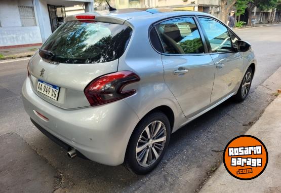 Autos - Peugeot 208 Allure 1.6 2017 Nafta 100500Km - En Venta