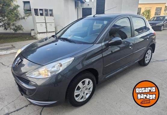 Autos - Peugeot 207 Active 2015 Nafta 117000Km - En Venta