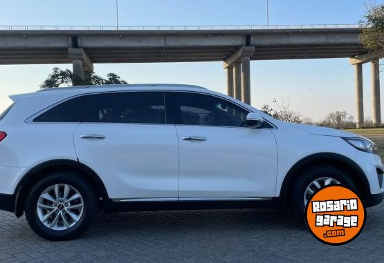 Camionetas - Kia SORENTO 2.4 EX 2017 Nafta 123000Km - En Venta