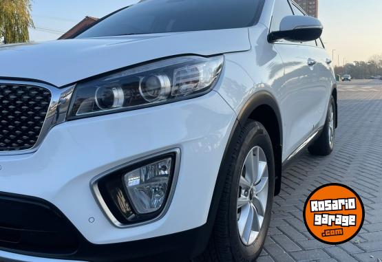 Camionetas - Kia SORENTO 2.4 EX 2017 Nafta 123000Km - En Venta