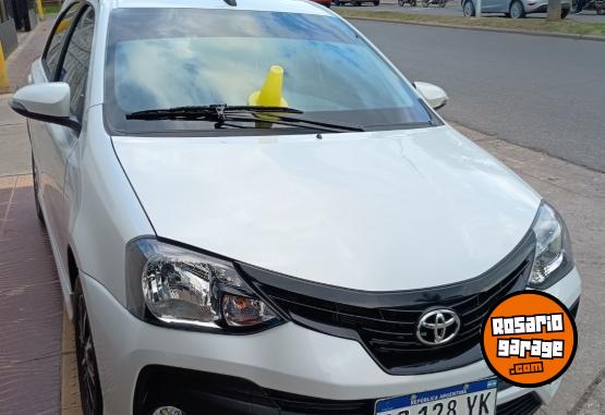 Autos - Toyota Etios xls 2023 Nafta 6000Km - En Venta