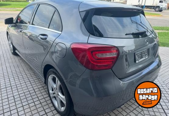 Autos - Mercedes Benz A200 URBAN 1.6 2013 Nafta 90000Km - En Venta