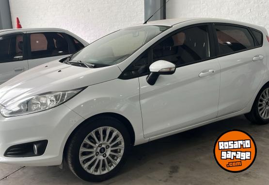 Autos - Ford Fiesta kinetic 2017 GNC 131000Km - En Venta