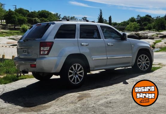 Camionetas - Jeep Grand Cherokee Overland 2010 GNC 129300Km - En Venta