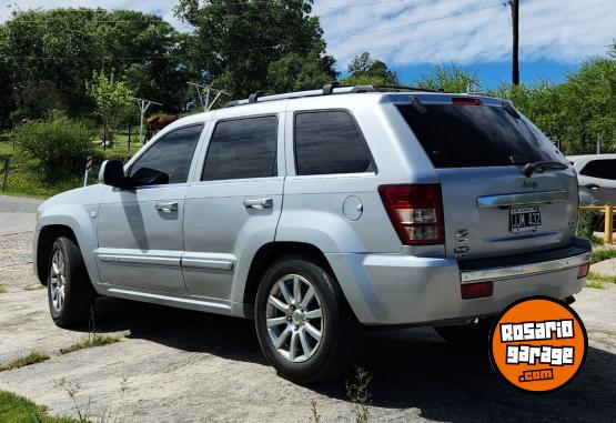 Camionetas - Jeep Grand Cherokee Overland 2010 GNC 129300Km - En Venta