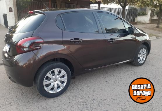 Autos - Peugeot 208 Active 1.5 2017 Nafta 53400Km - En Venta