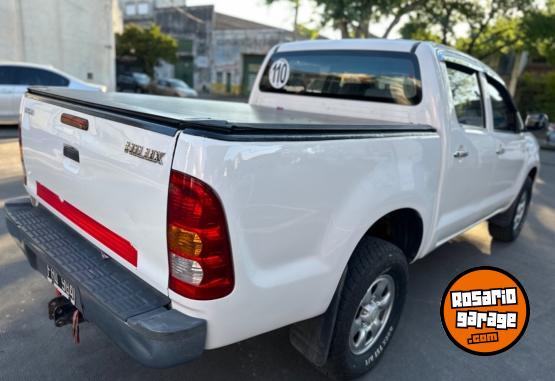 Camionetas - Toyota HILUX 2006 Diesel 318000Km - En Venta