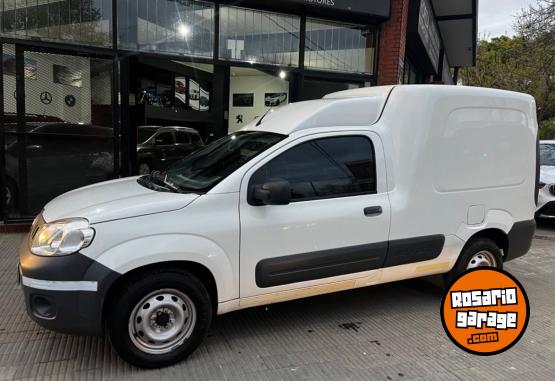 Utilitarios - Fiat Fiorino 2017 Nafta 120000Km - En Venta