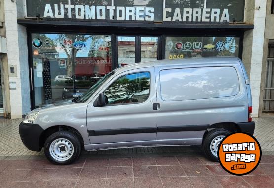 Utilitarios - Peugeot Partner Furgon 2024 Nafta 0Km - En Venta