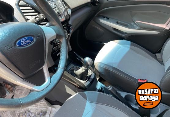 Autos - Ford Ecosport 2015 Nafta 64000Km - En Venta