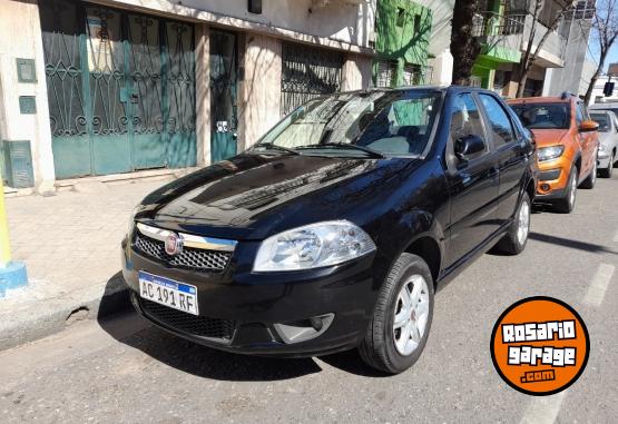 Autos - Fiat Siena 2018 GNC 90000Km - En Venta