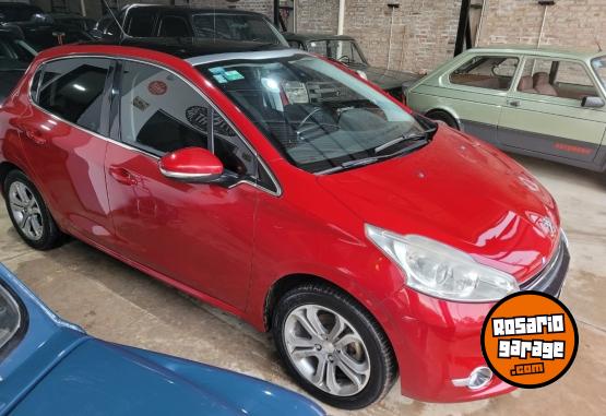 Autos - Peugeot 208 2016 Nafta 140000Km - En Venta