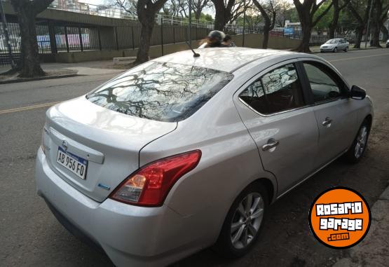 Autos - Nissan VERSA ADVANCE 2017 Nafta 213000Km - En Venta