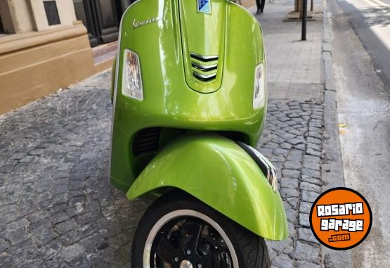 Motos - Vespa GTS 300 2020 Nafta 3650Km - En Venta