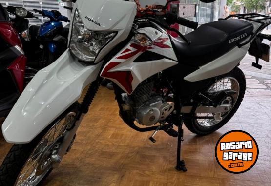 Motos - Honda XR 150 2021 Nafta 9376Km - En Venta