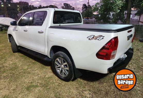 Camionetas - Toyota Hilux 2016 Diesel 322000Km - En Venta