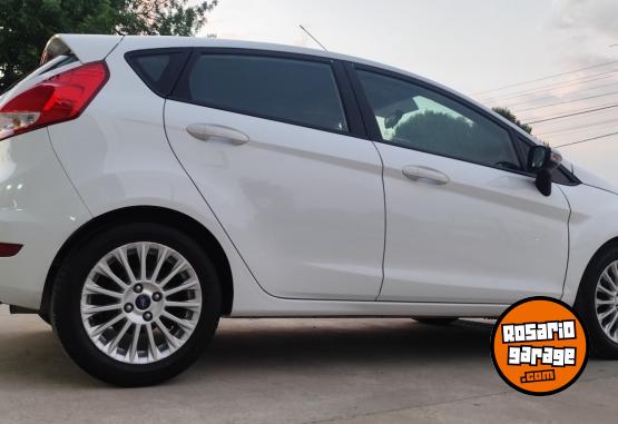 Autos - Ford FIESTA SE 5PTAS 2015 Nafta 64830Km - En Venta