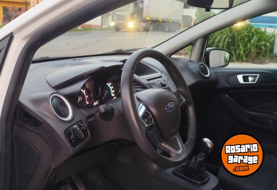 Autos - Ford FIESTA SE 5PTAS 2015 Nafta 64830Km - En Venta