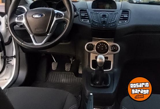 Autos - Ford FIESTA SE 5PTAS 2015 Nafta 64830Km - En Venta