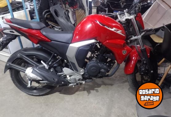 Motos - Yamaha FZ 150 2016 Nafta 1100Km - En Venta