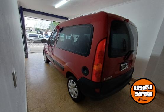 Utilitarios - Renault Kangoo partner berlingo f 2010 GNC 1Km - En Venta