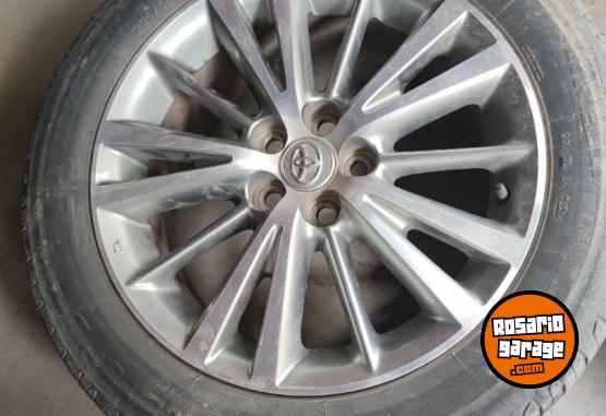 Accesorios para Autos - Llantas 16" Toyota Corolla IMPECABLES $600.000. NO BAJO PRECIO - En Venta