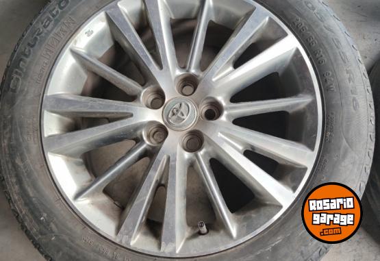 Accesorios para Autos - Llantas 16" Toyota Corolla IMPECABLES $600.000. NO BAJO PRECIO - En Venta