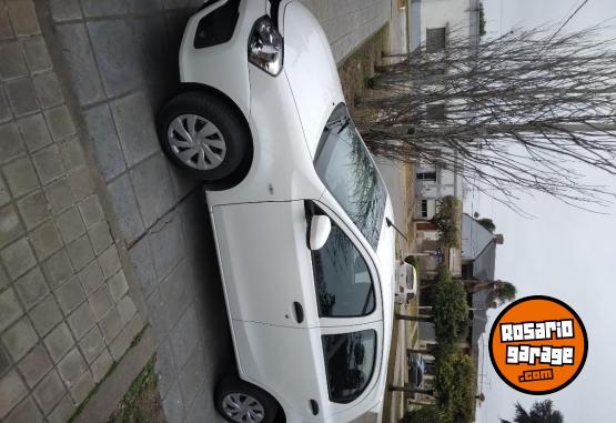 Autos - Toyota Etios 2023 Nafta 45000Km - En Venta