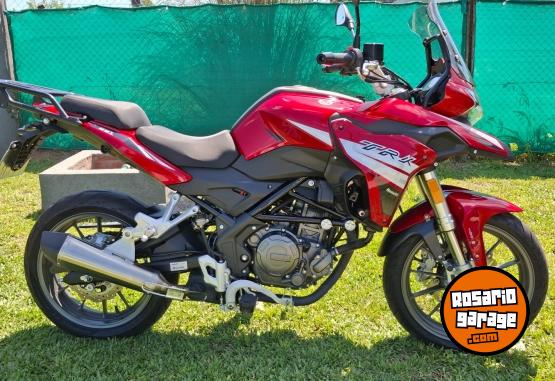 Motos - Benelli TRK 251 ABS 2023 Nafta 2700Km - En Venta