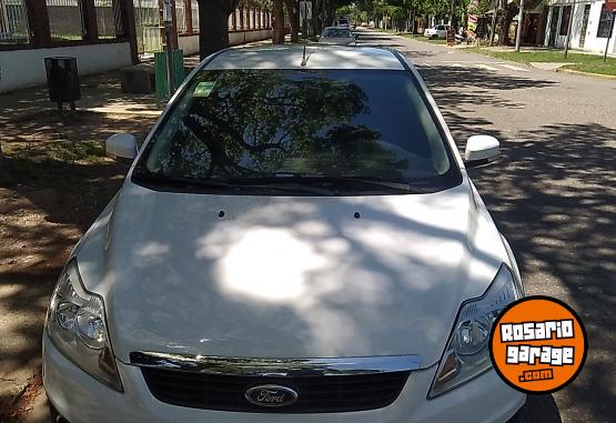 Autos - Ford FOCUS TREND 2012 Nafta 128000Km - En Venta