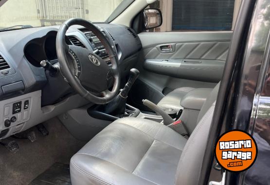 Camionetas - Toyota Hilux 2009 Diesel 260000Km - En Venta