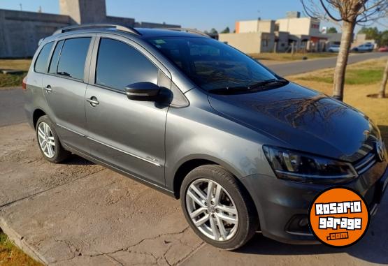 Autos - Volkswagen Suran / Highline 2019 Nafta 43000Km - En Venta