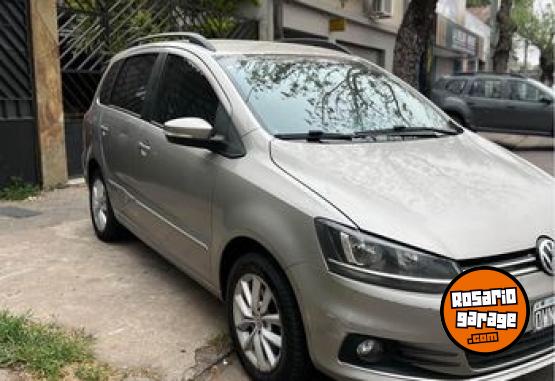 Autos - Volkswagen Suran 2015 Nafta 185000Km - En Venta