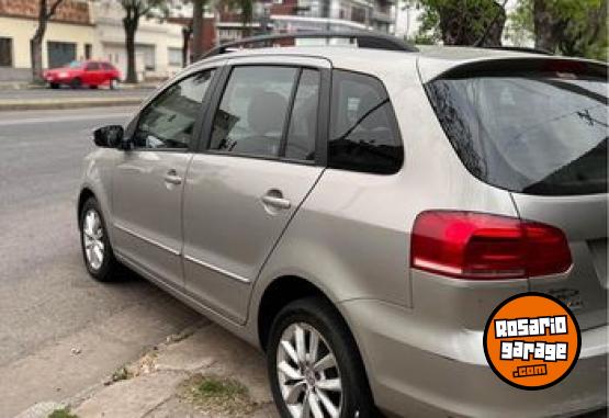 Autos - Volkswagen Suran 2015 Nafta 185000Km - En Venta