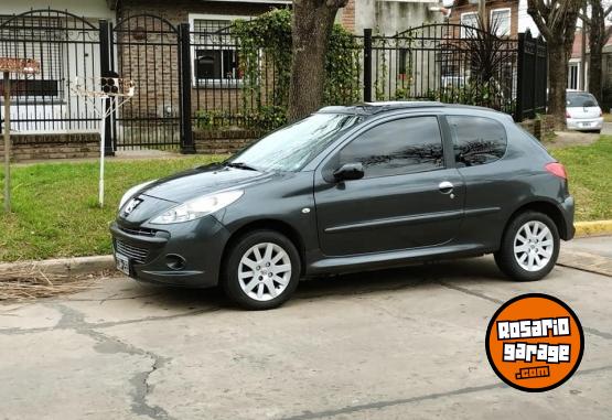 Autos - Peugeot 207 XT Compact 2009 Nafta 175000Km - En Venta