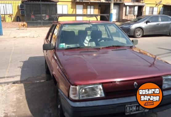 Autos - Renault Renault 9 1995 GNC 400000Km - En Venta