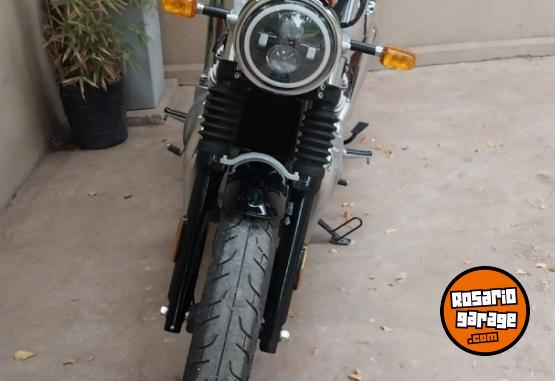 Motos - Royal Enfield Interceptor Chrome 2022 Nafta 14600Km - En Venta