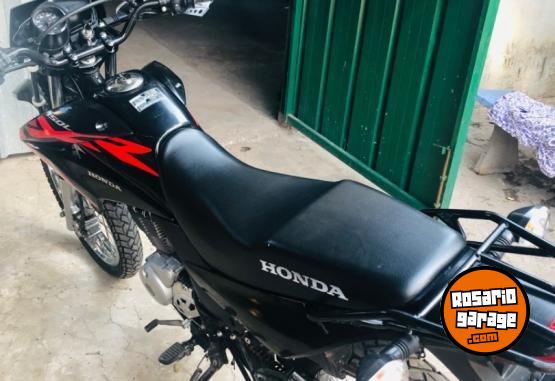 Motos - Honda Xr 2022 Nafta 2135Km - En Venta