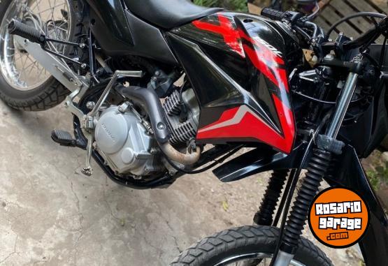 Motos - Honda Xr 2022 Nafta 2135Km - En Venta