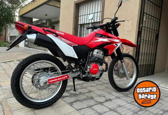 Motos - Honda Tornado 2020 Nafta 3500Km - En Venta